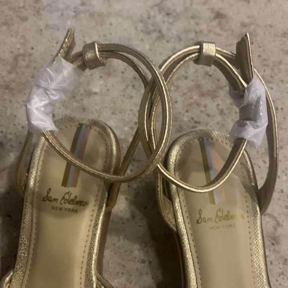 NWOT Sam Edelman Ingrid Mini Gold Leather Heeled Sandals Size 1 - Picture 6 of 8